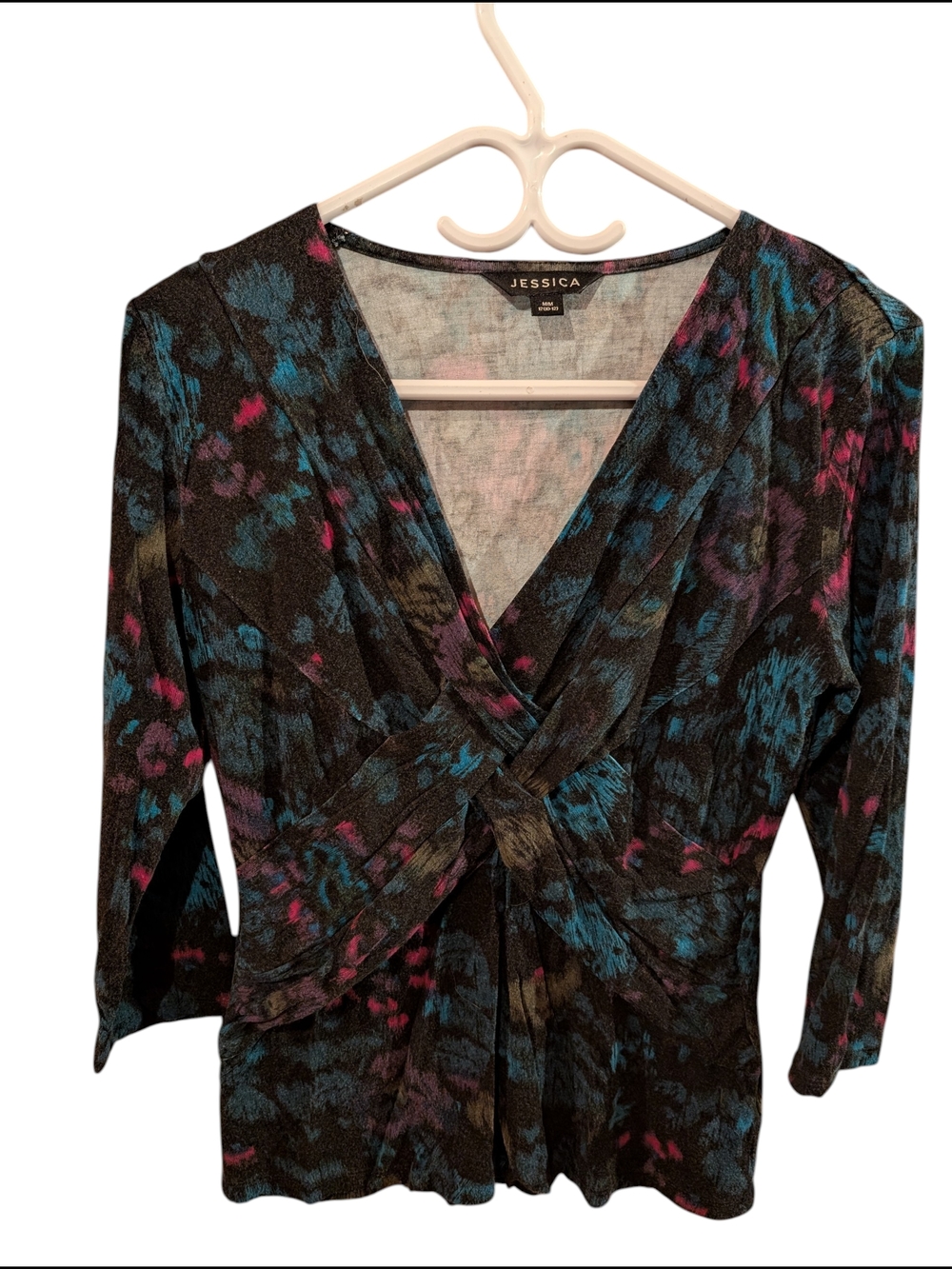 2/22$ Jessica Women's Black Multi-Color Twist Front V-Neck Top